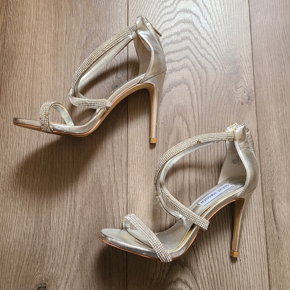 Steve Madden Faiz Silver Diamond Heels - Picture 12 of 15